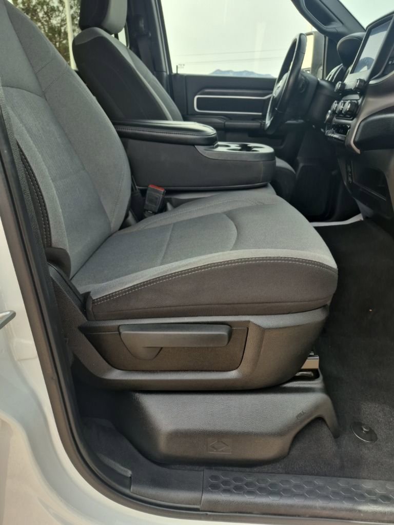 Used 2024 RAM 2500 Big Horn image 28