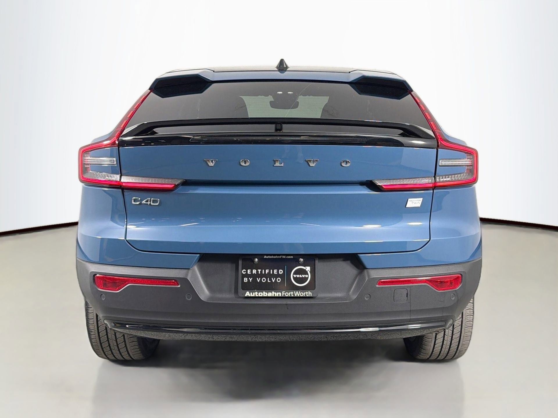 Certified 2023 Volvo C40 P8 Recharge Plus image 7