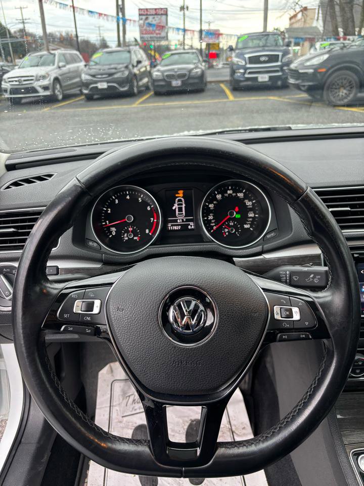 Used 2017 Volkswagen Passat 1.8T SE image 10