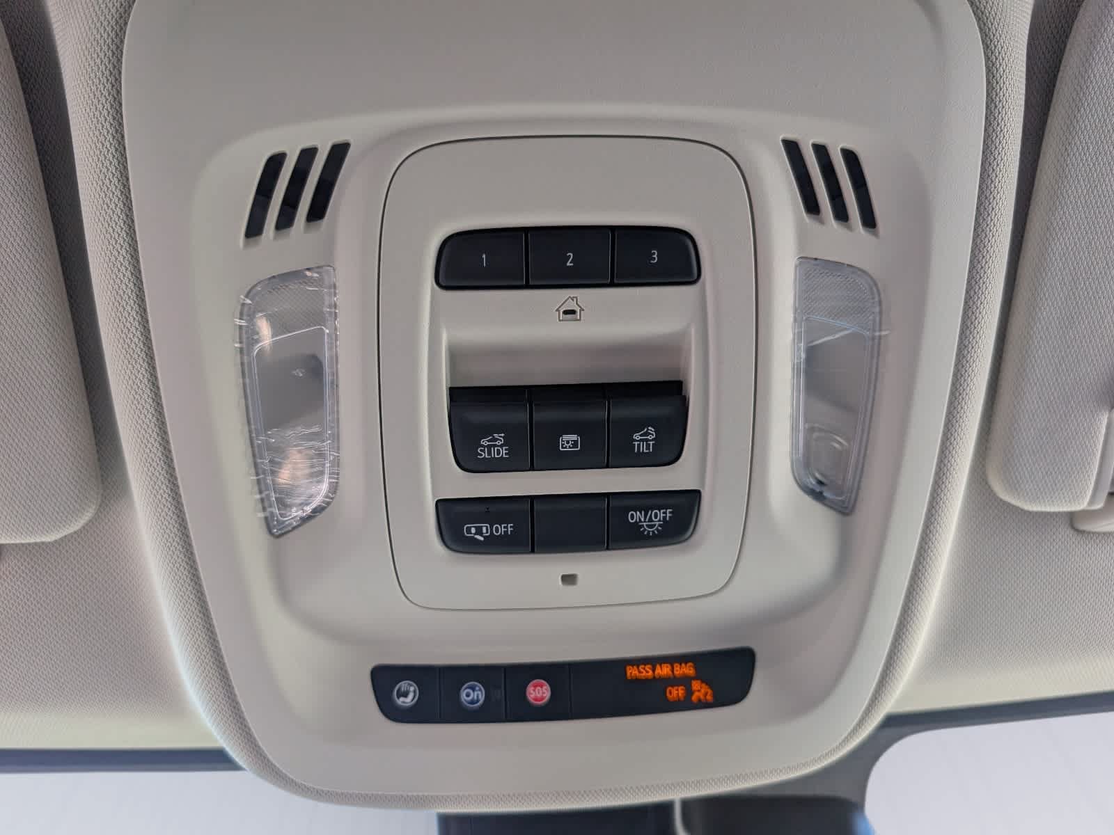 Certified 2023 Buick Envision Avenir AWD/4WD image 31