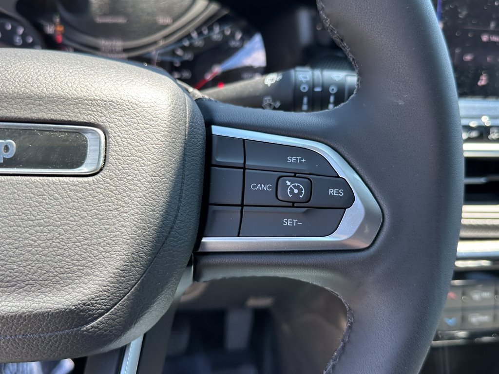 New 2026 Jeep Compass Latitude AWD/4WD image 22
