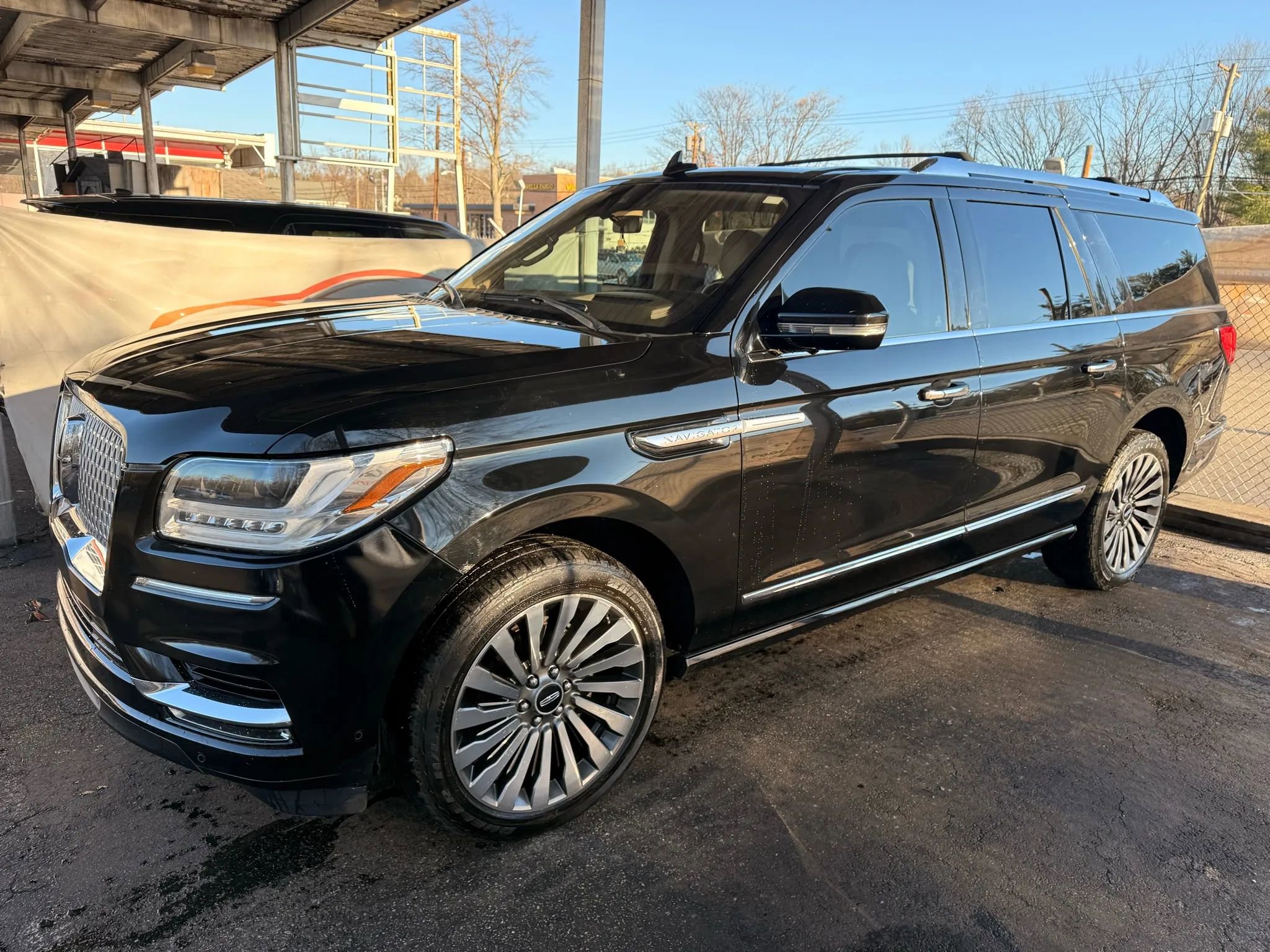 Used 2018 Lincoln Navigator L Reserve w/ Technology Package image 58