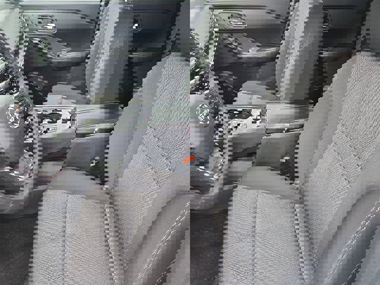 Used 2025 Nissan Rogue SV image 11