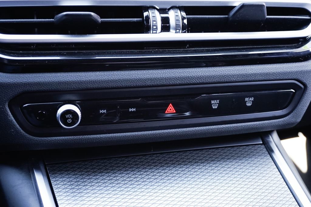 Used 2023 BMW M340i w/ Shadowloine Package image 34