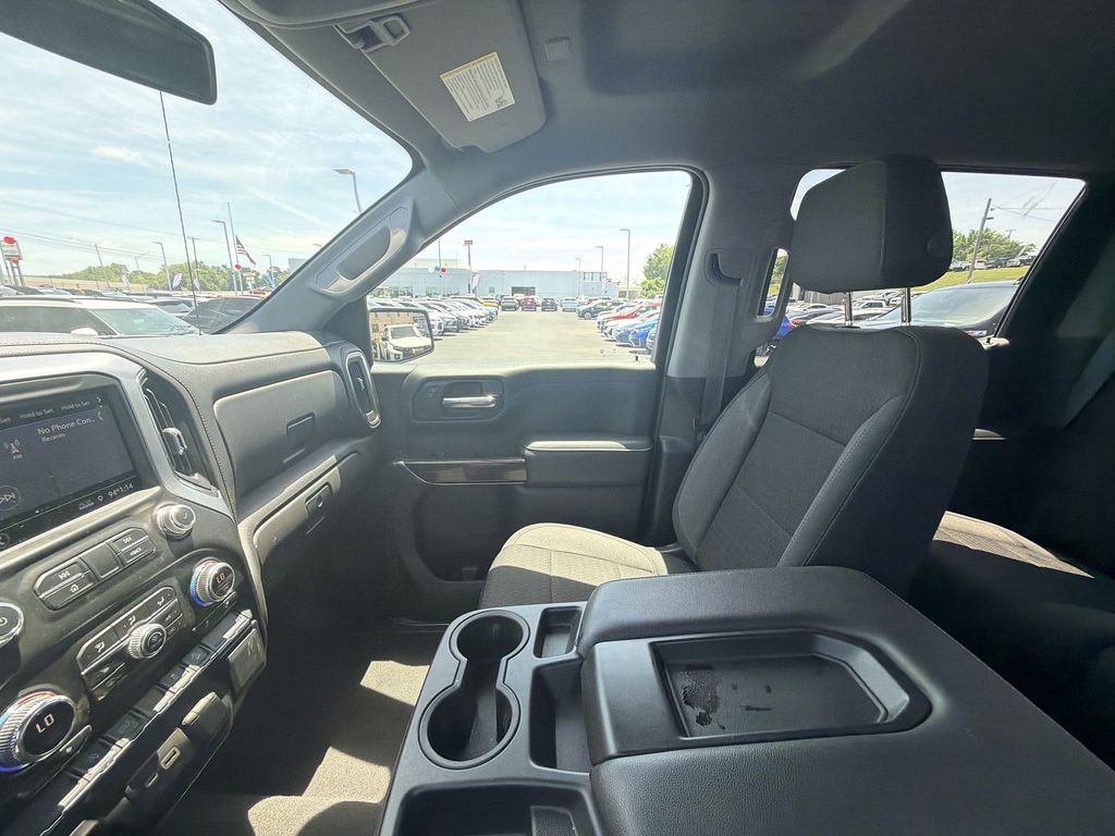 Used 2021 GMC Sierra 1500 SLE w/ X31 Off-Road Package AWD/4WD image 11