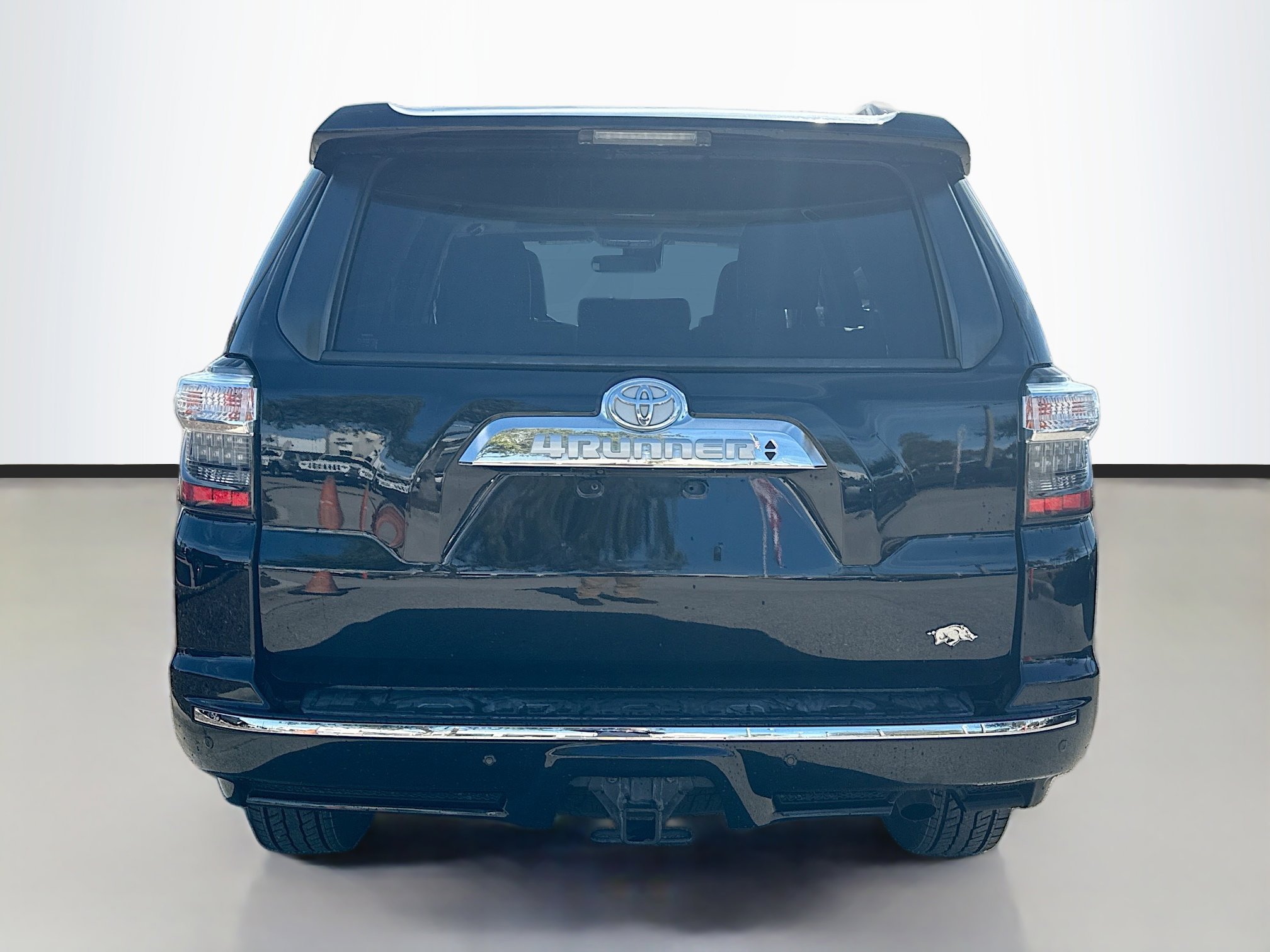 Used 2020 Toyota 4Runner Limited image 4