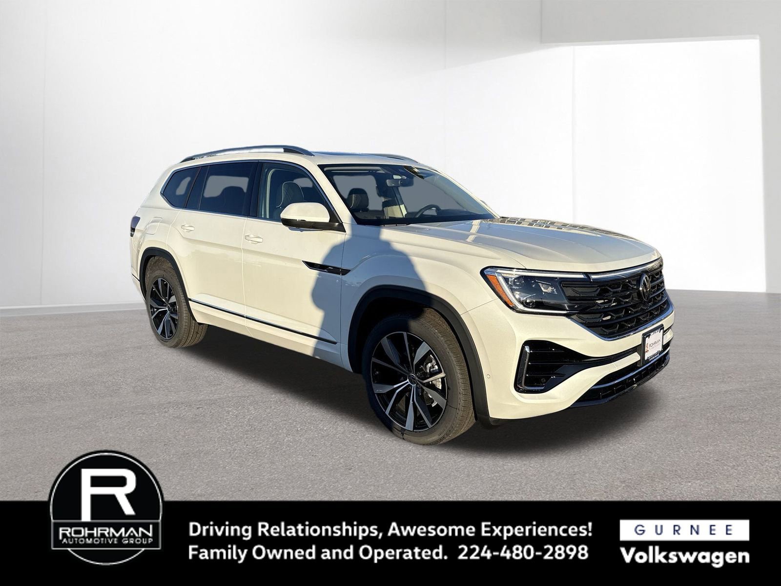 New 2026 Volkswagen Atlas SEL Premium R-Line AWD/4WD image 2