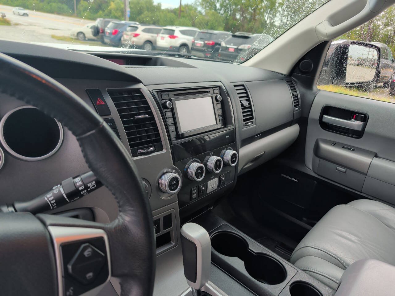 Used 2016 Toyota Sequoia Limited AWD/4WD image 19