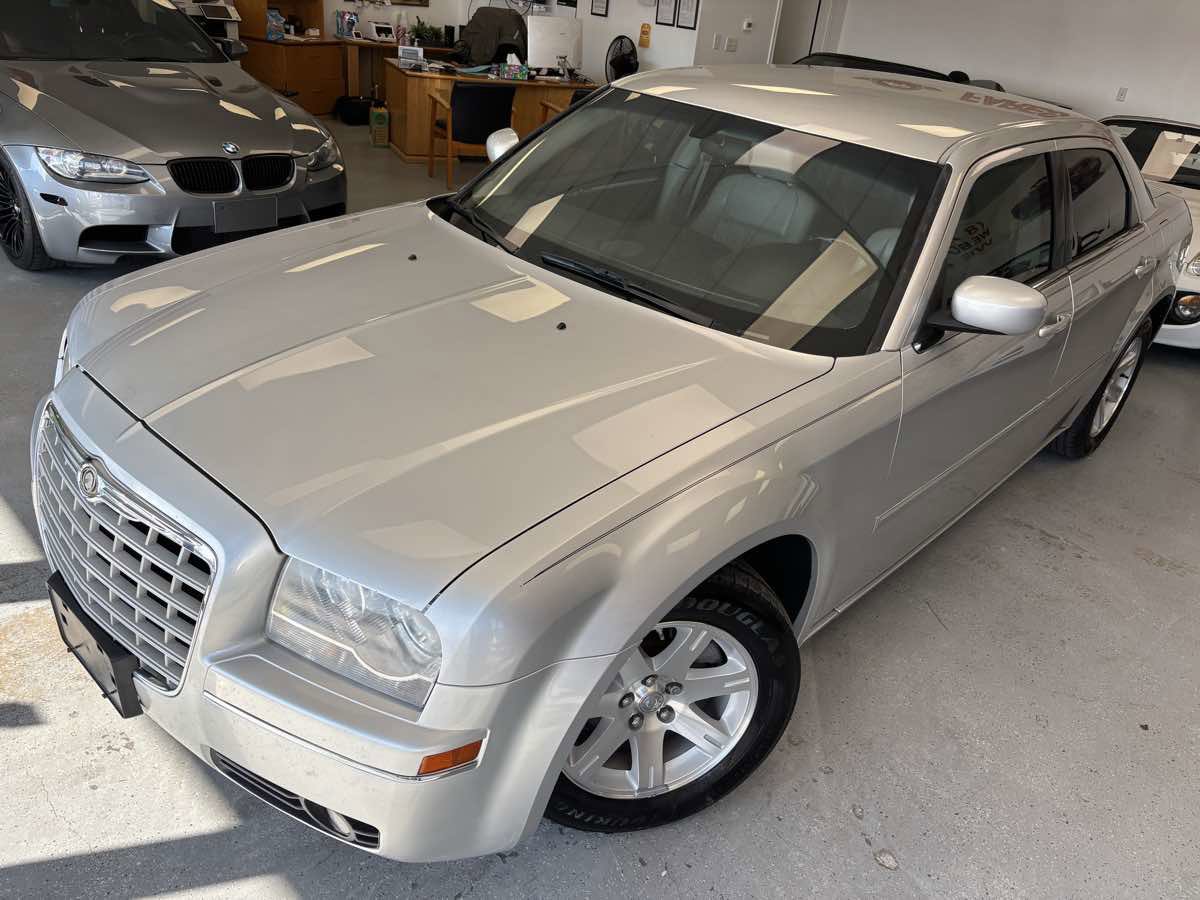 Used 2007 Chrysler 300 Touring image 6