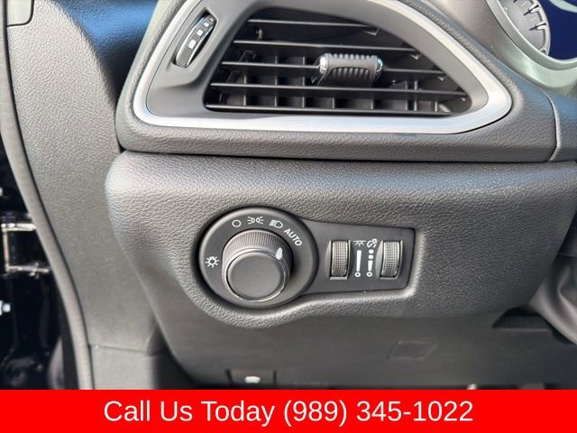 New 2026 Chrysler Voyager LX image 25