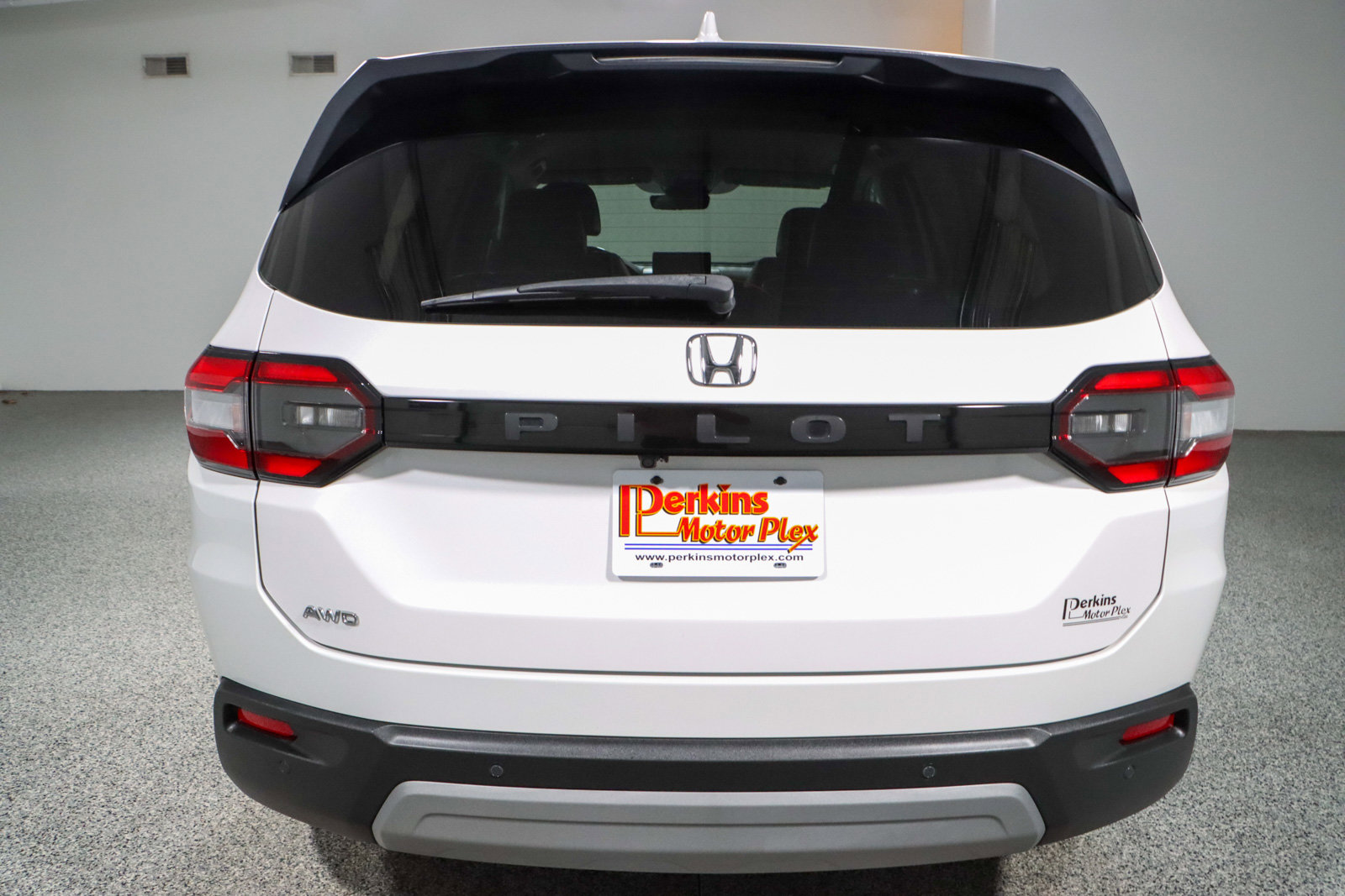 Used 2024 Honda Pilot EX-L image 8