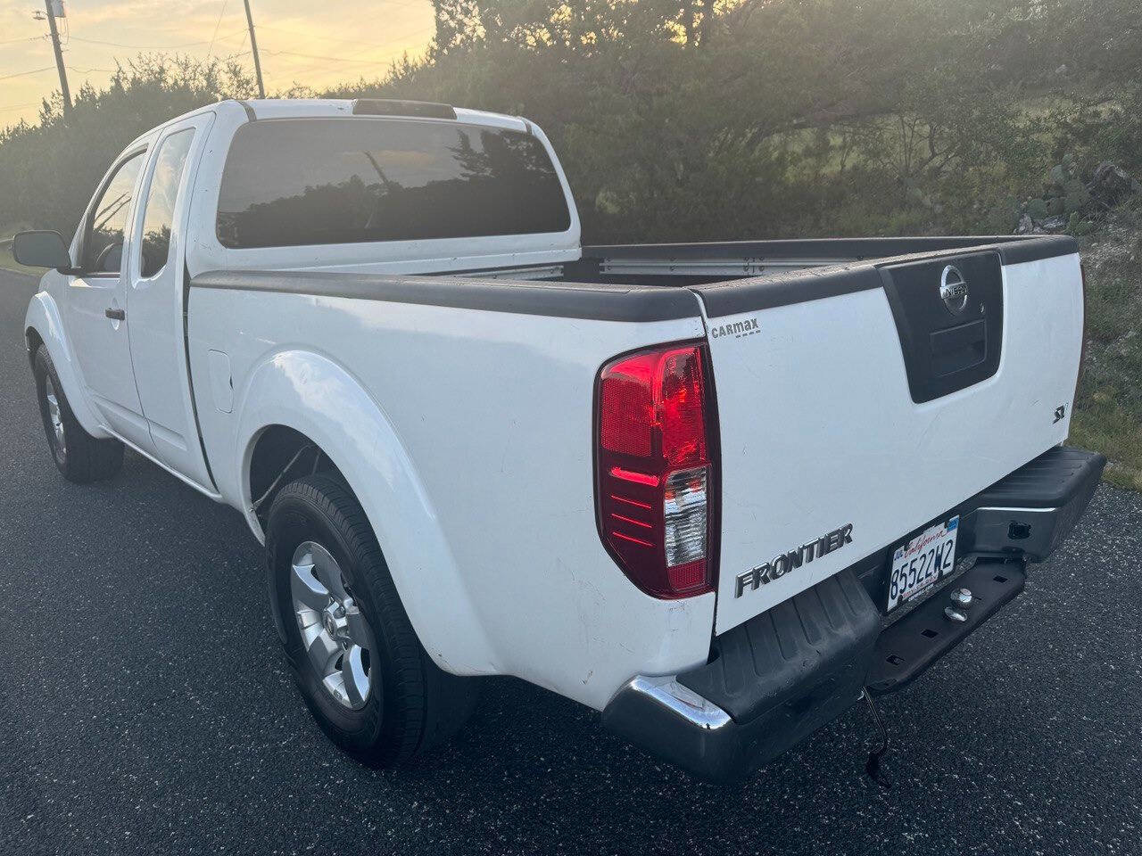 Used 2011 Nissan Frontier SV w/ SV Premium Utility Pkg RWD image 6