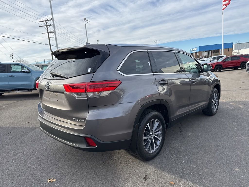 Used 2019 Toyota Highlander XLE image 5