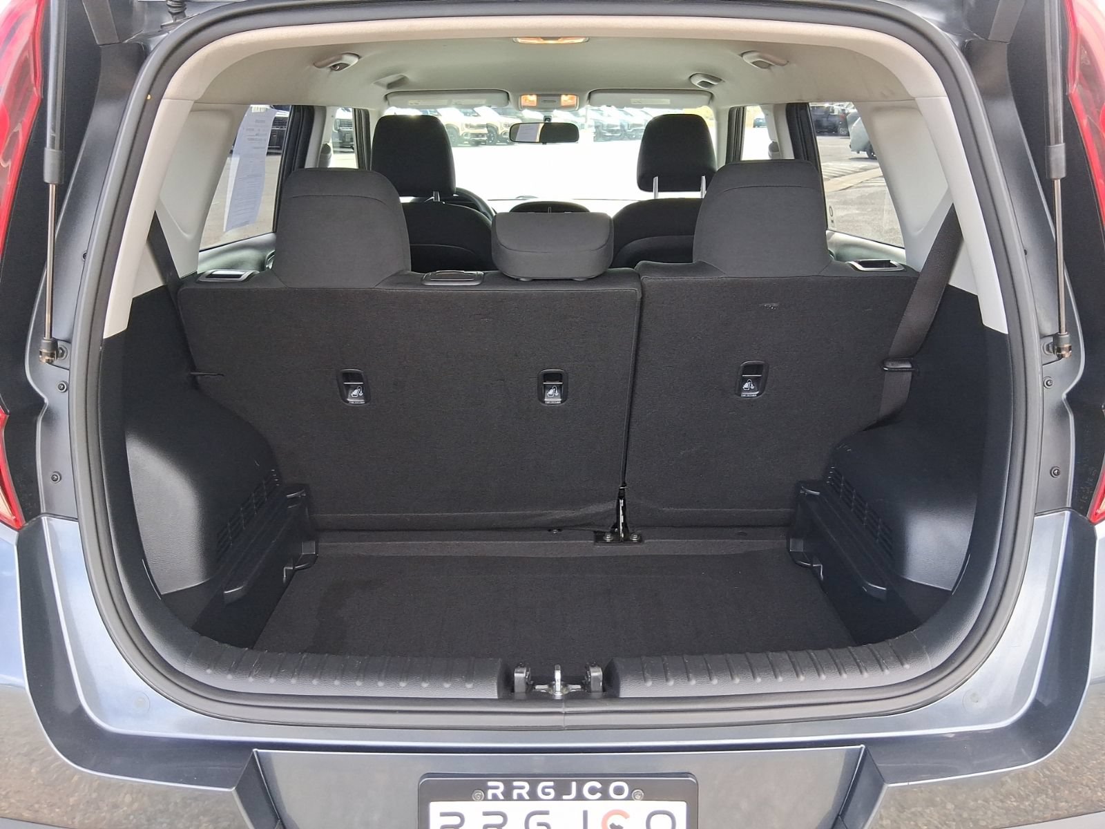 Used 2020 Kia Soul LX FWD image 12