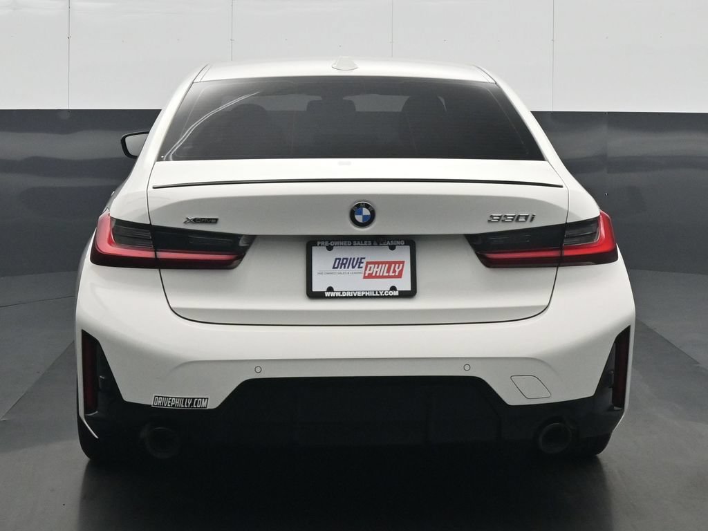 Used 2024 BMW 330i xDrive Sedan AWD/4WD image 5