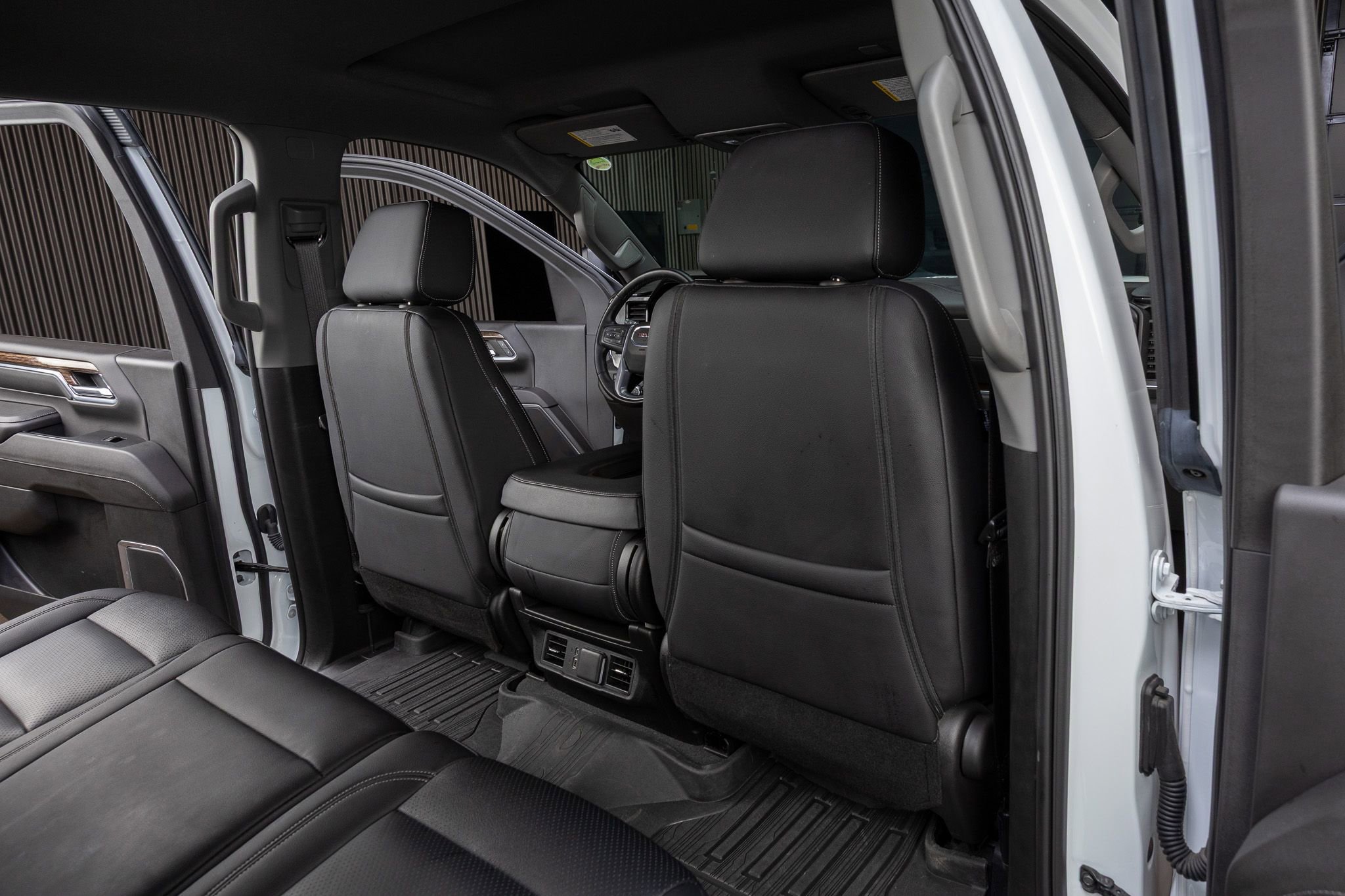 Used 2024 GMC Sierra 3500 SLE w/ SLE Value Package image 31