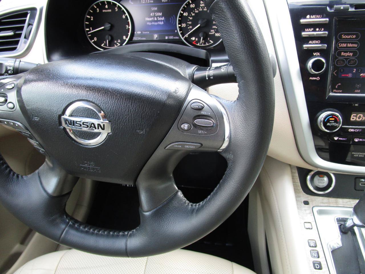 Used 2019 Nissan Murano SL FWD image 13