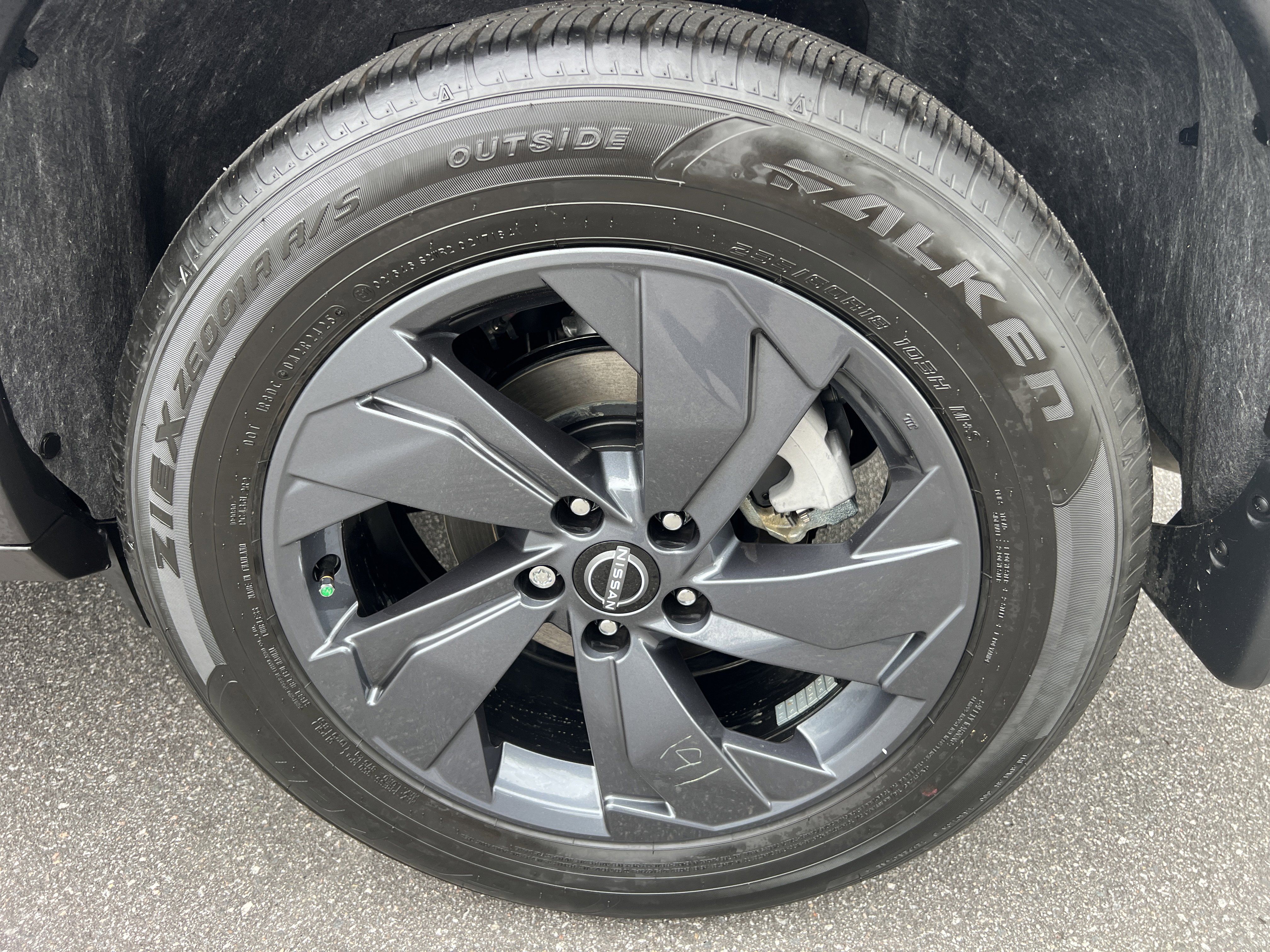 Certified 2026 Nissan Rogue SV FWD image 36