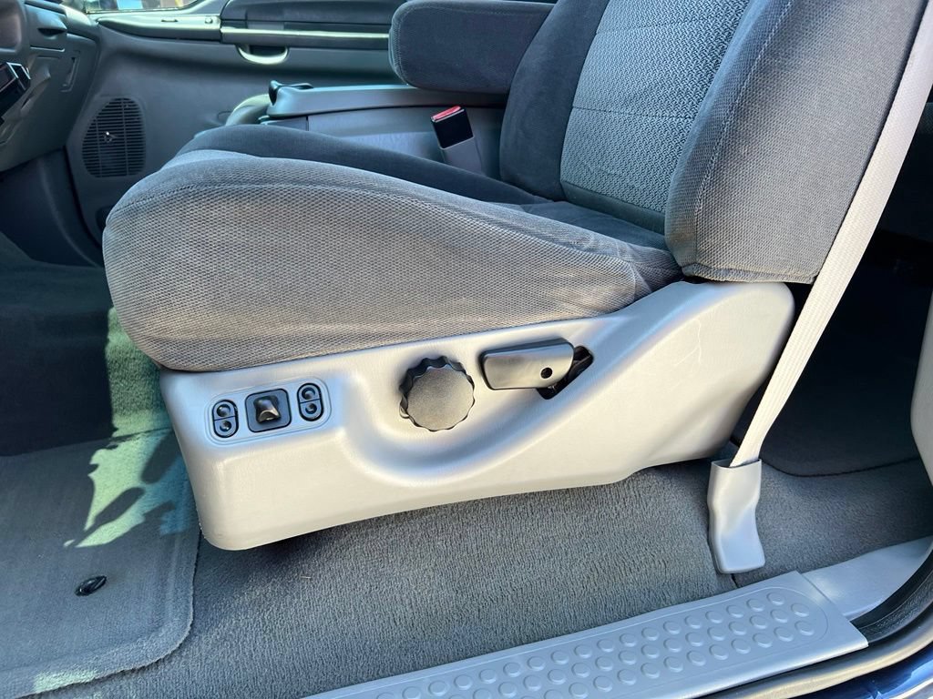 Used 2002 Ford F350 XLT AWD/4WD image 14