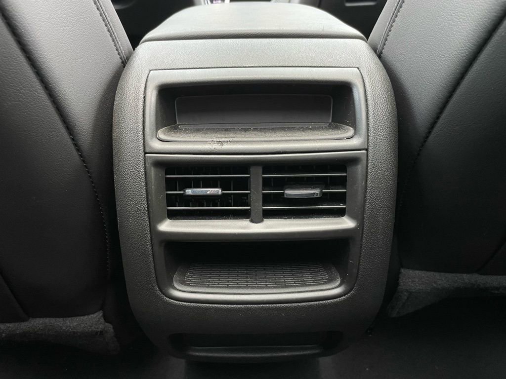 Used 2025 Cadillac XT5 Premium Luxury image 29