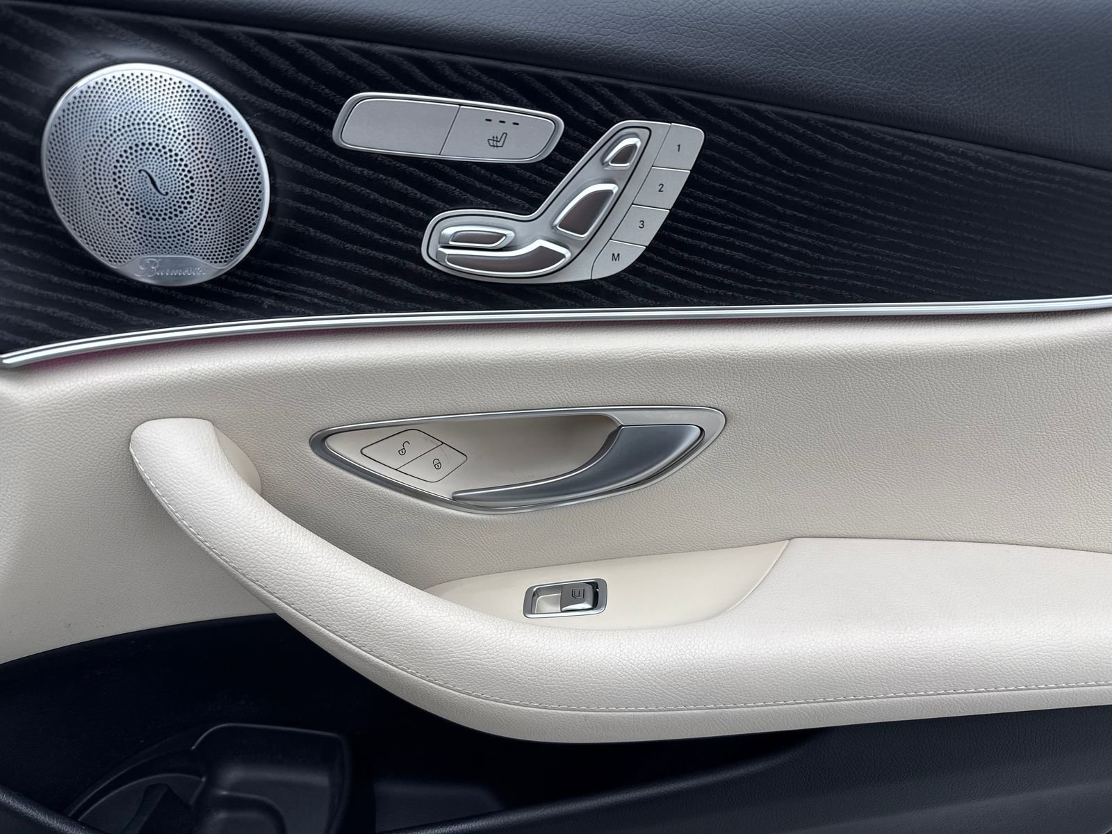 Used 2019 Mercedes-Benz E 300 w/ Premium 1 Package image 44
