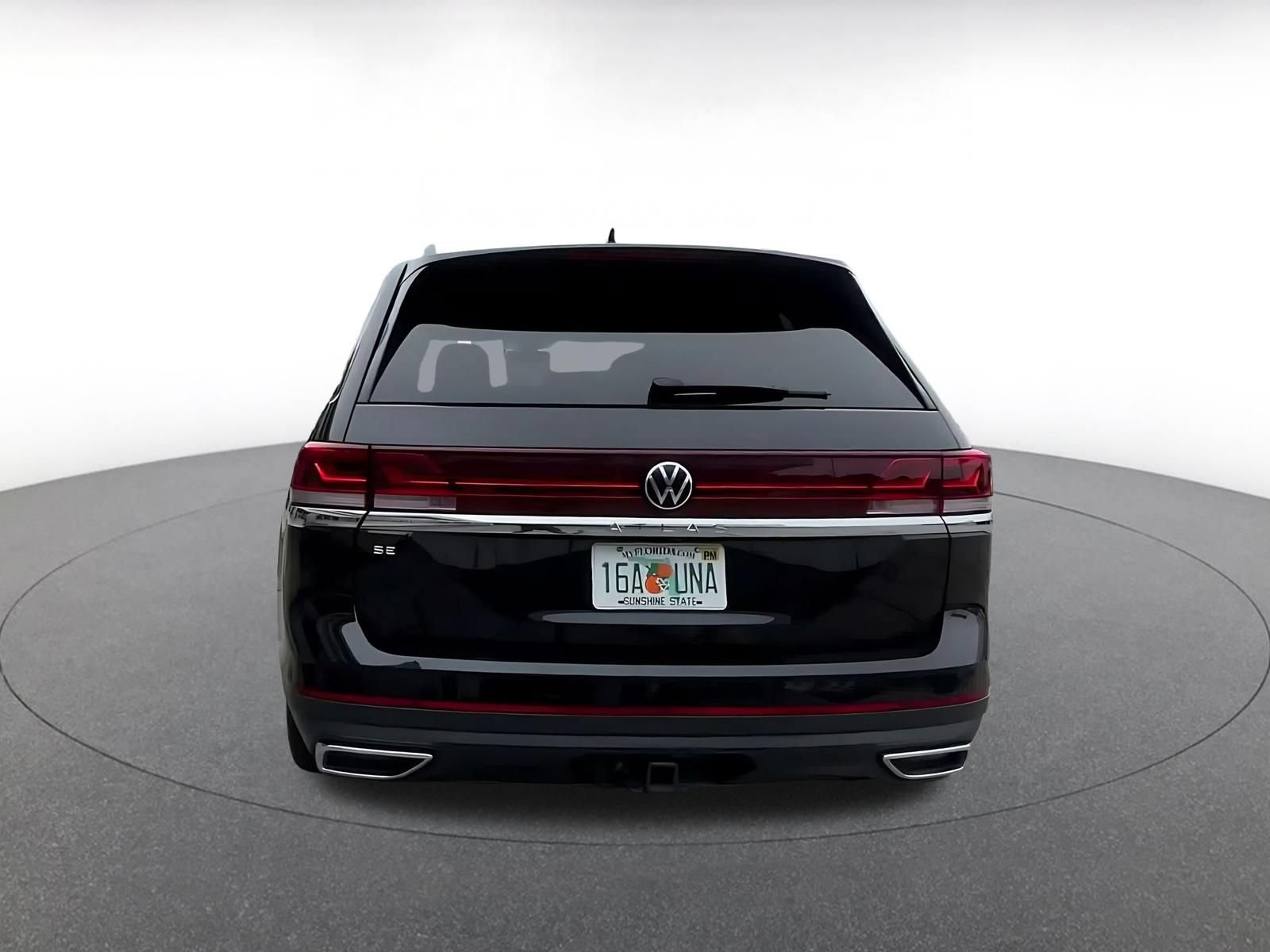 Used 2026 Volkswagen Atlas SE FWD image 10