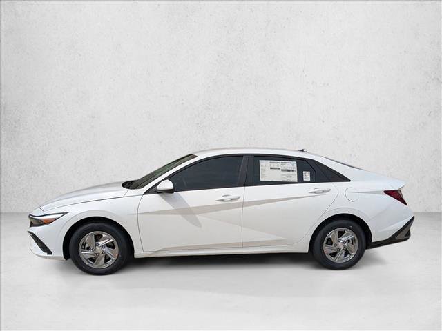 New 2026 Hyundai Elantra SE FWD image 5