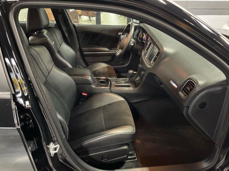 Used 2014 Dodge Charger SRT8 w/ Harman/Kardon Audio Group RWD image 43