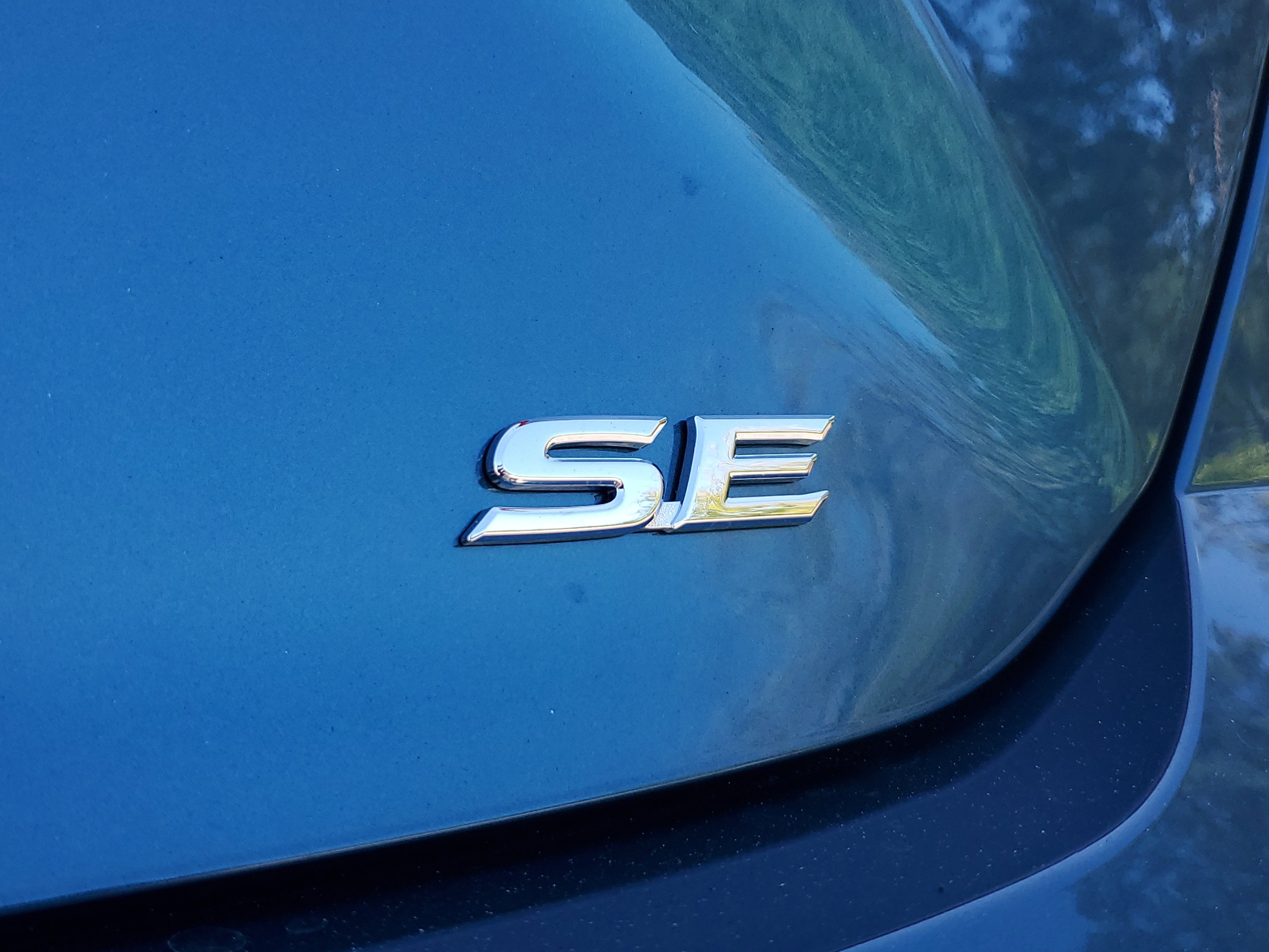 New 2026 Toyota Camry SE image 7