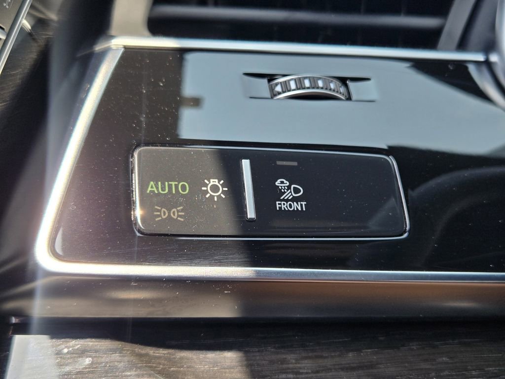 Certified 2026 Audi Q8 Premium Plus w/ Premium Plus Package AWD/4WD image 28