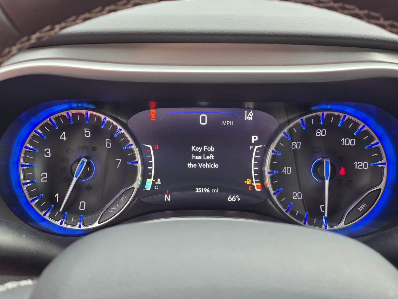 Used 2025 Chrysler Pacifica Select FWD image 23