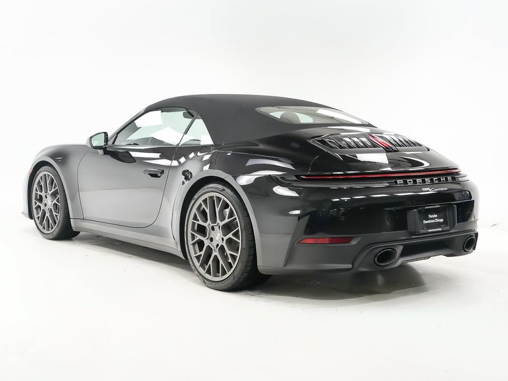 Used 2025 Porsche 911 Carrera RWD image 3