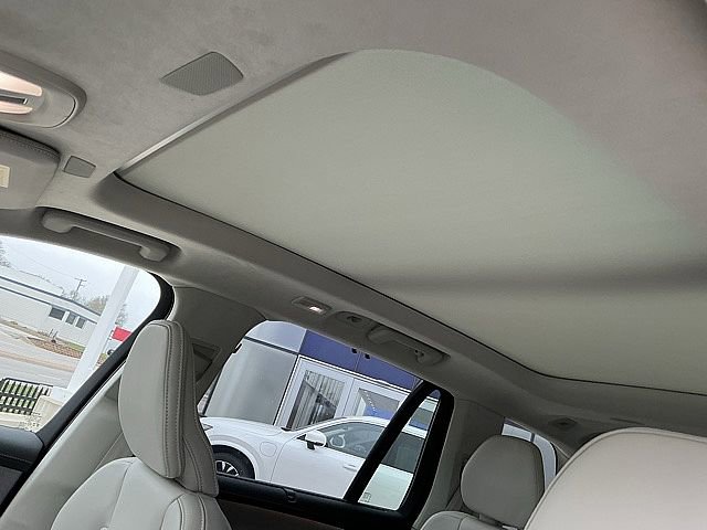 New 2026 Volvo XC90 T8 Ultra w/ Lounge Package image 17