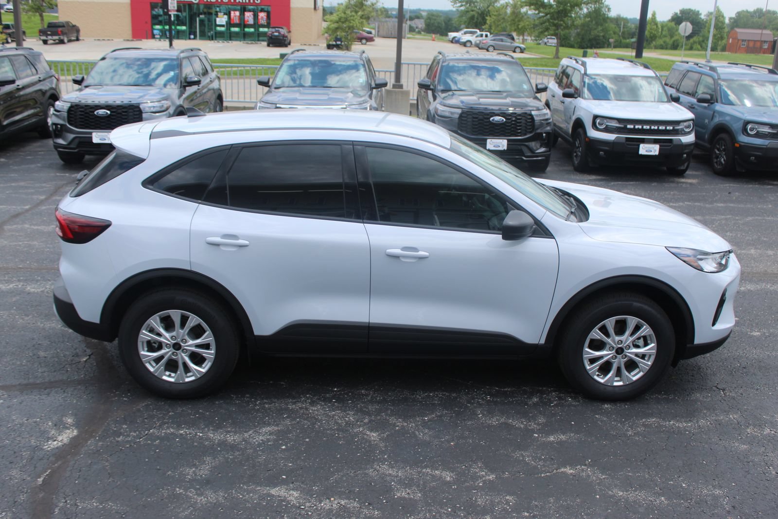 New 2026 Ford Escape Active w/ Cold Weather Package AWD/4WD image 7