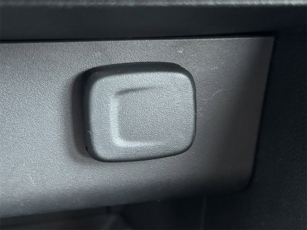 Used 2025 Buick Encore GX Preferred image 26