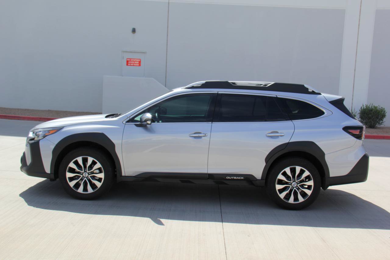Used 2025 Subaru Outback Touring XT AWD/4WD image 8