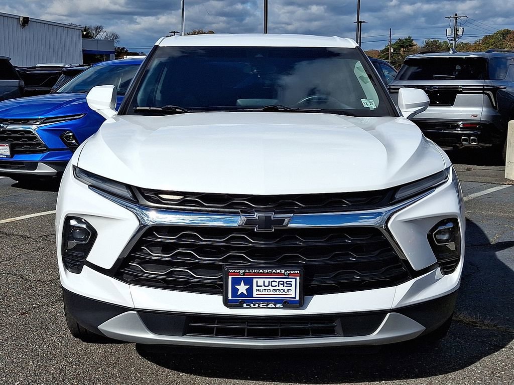 Used 2023 Chevrolet Blazer LT w/ Driver Confidence Package image 4