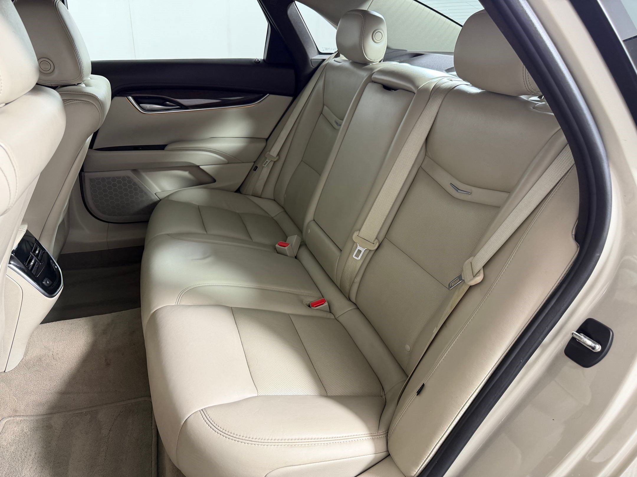 Used 2016 Cadillac XTS Luxury FWD image 23