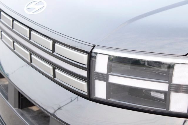 Certified 2026 Hyundai Santa Fe SEL FWD image 13