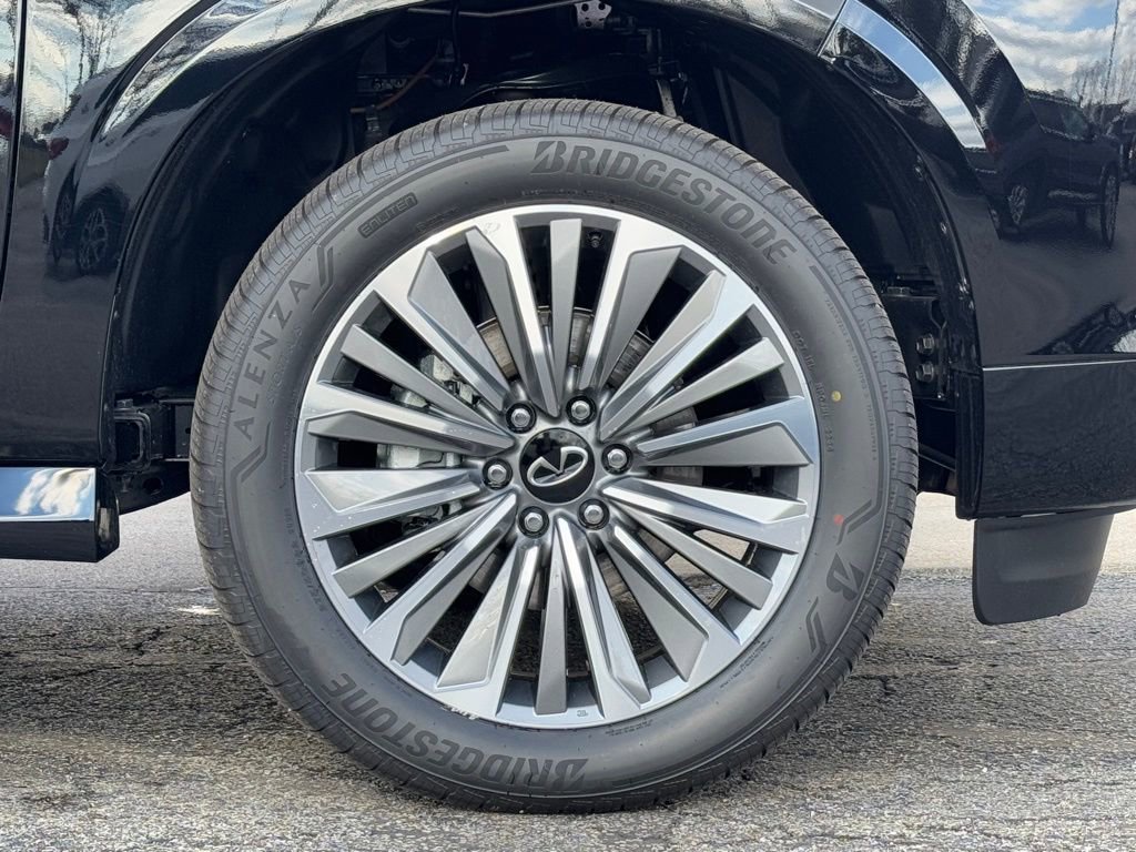 New 2025 INFINITI QX80 Luxe image 3