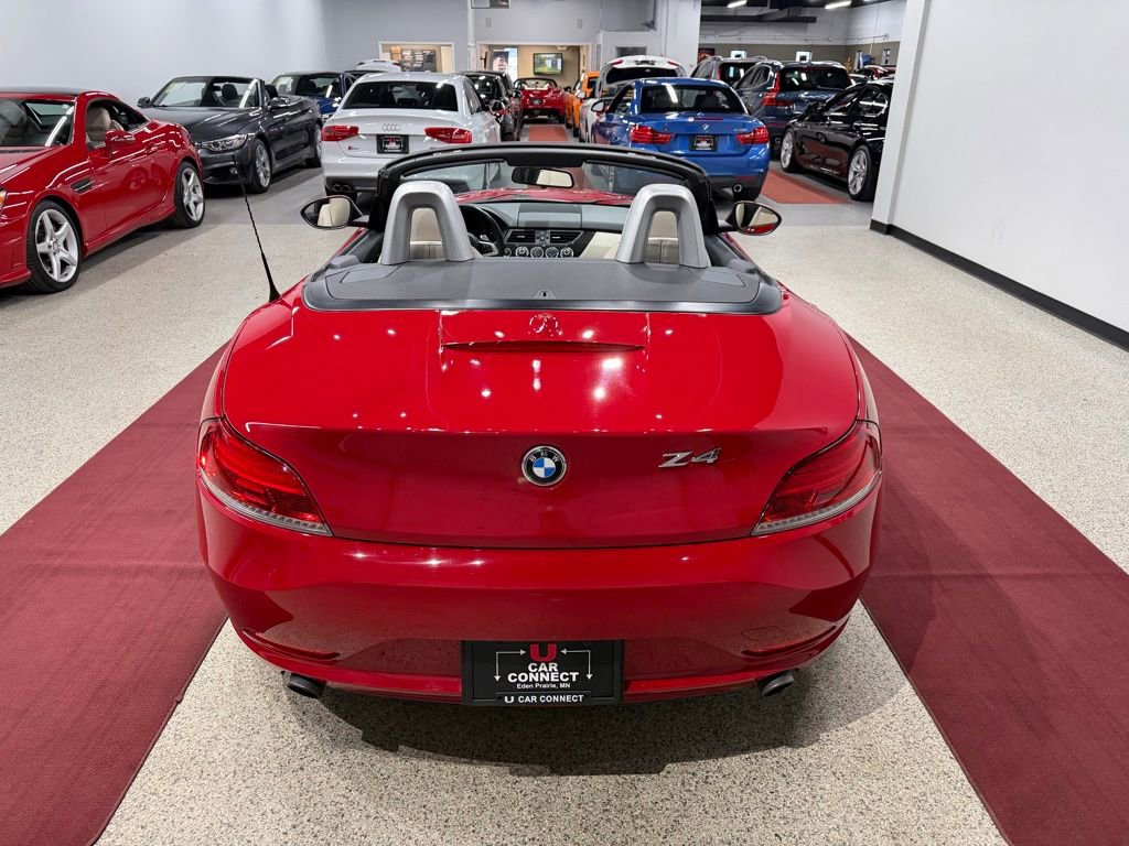 Used 2010 BMW Z4 sDrive35i image 17