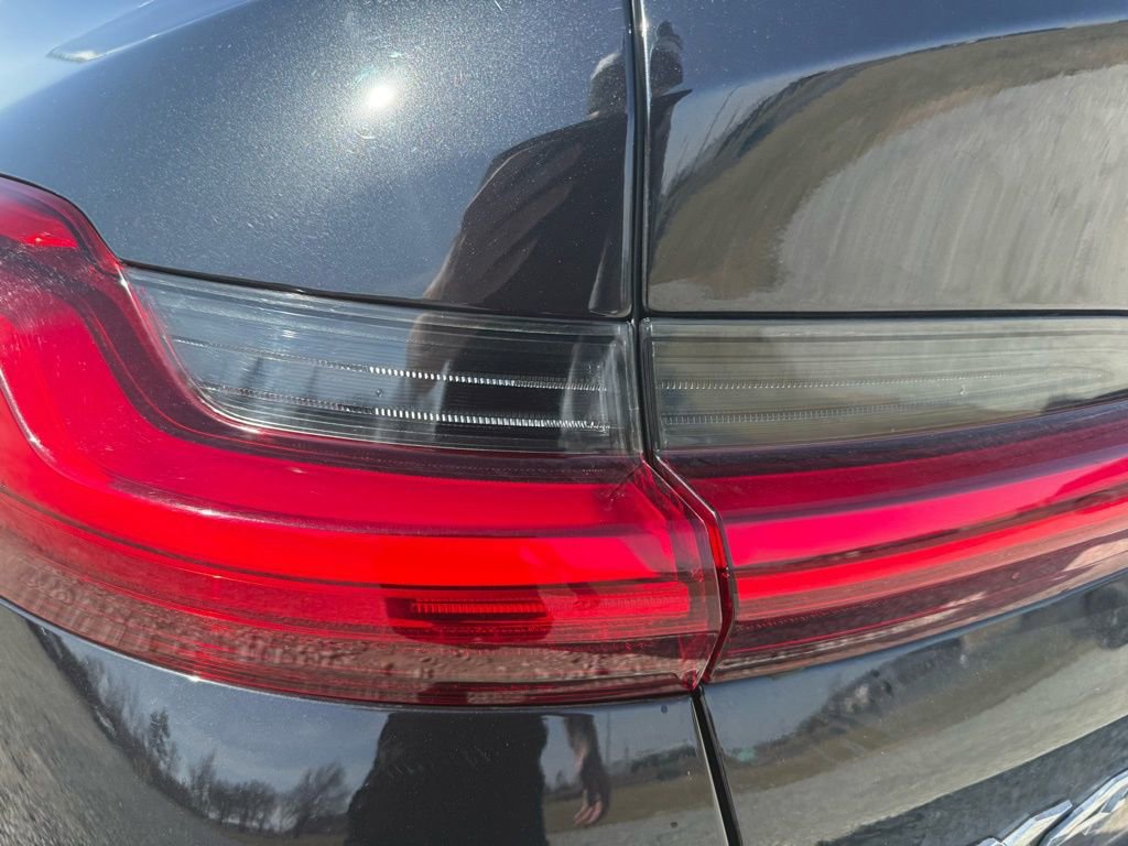 Used 2025 BMW X4 xDrive30i image 12