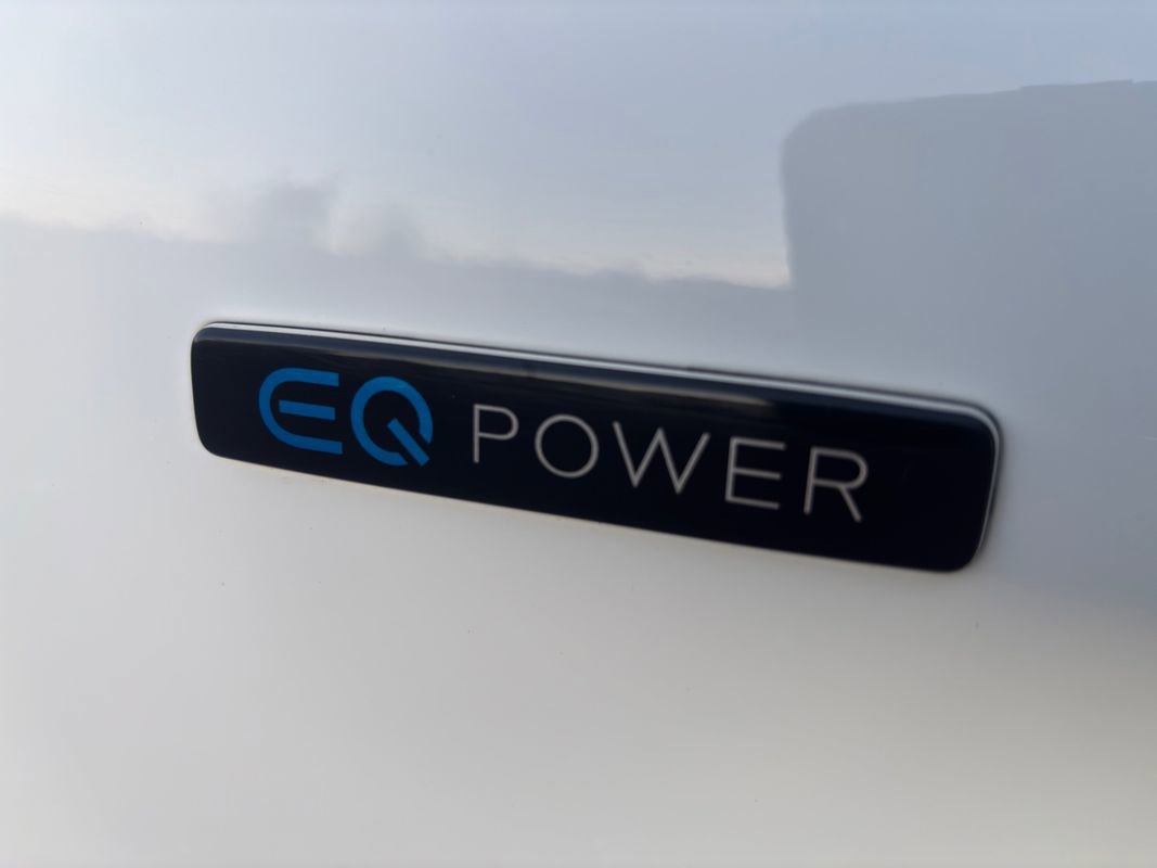 Used 2019 Mercedes-Benz GLC 350e 4MATIC image 13