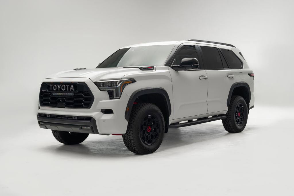 Used 2025 Toyota Sequoia TRD Pro AWD/4WD image 7
