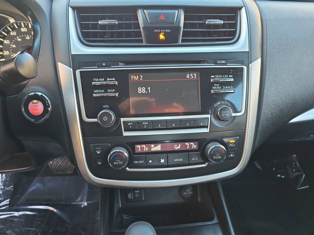 Used 2017 Nissan Altima 2.5 SV image 11