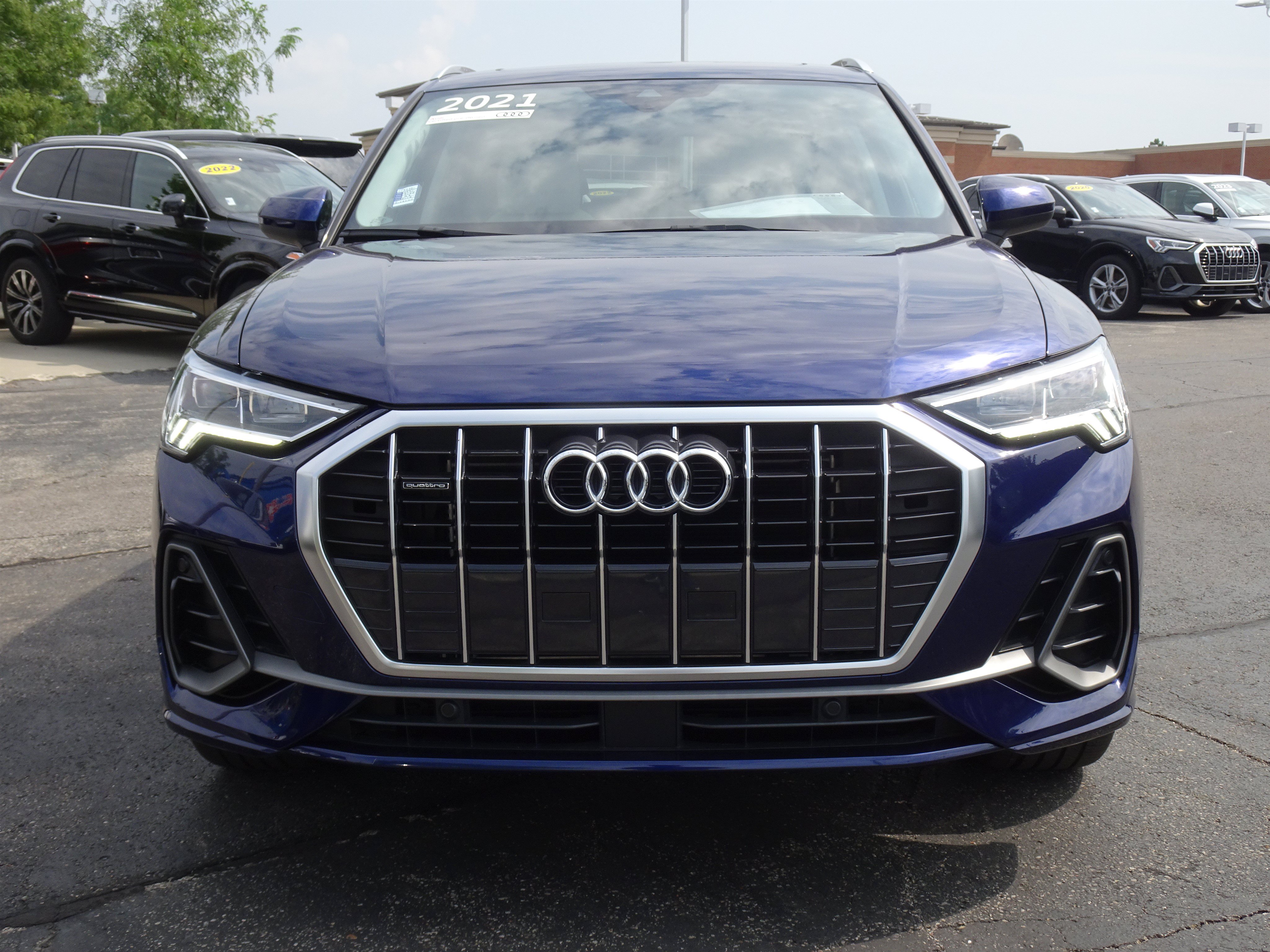 Certified 2021 Audi Q3 2.0T Premium Plus w/ Premium Plus Package AWD/4WD image 7