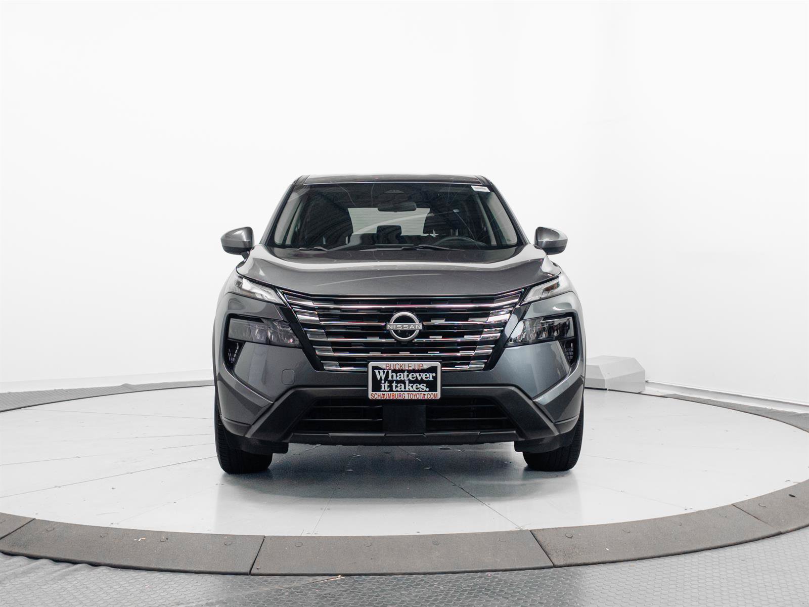 Used 2024 Nissan Rogue SV AWD/4WD image 2