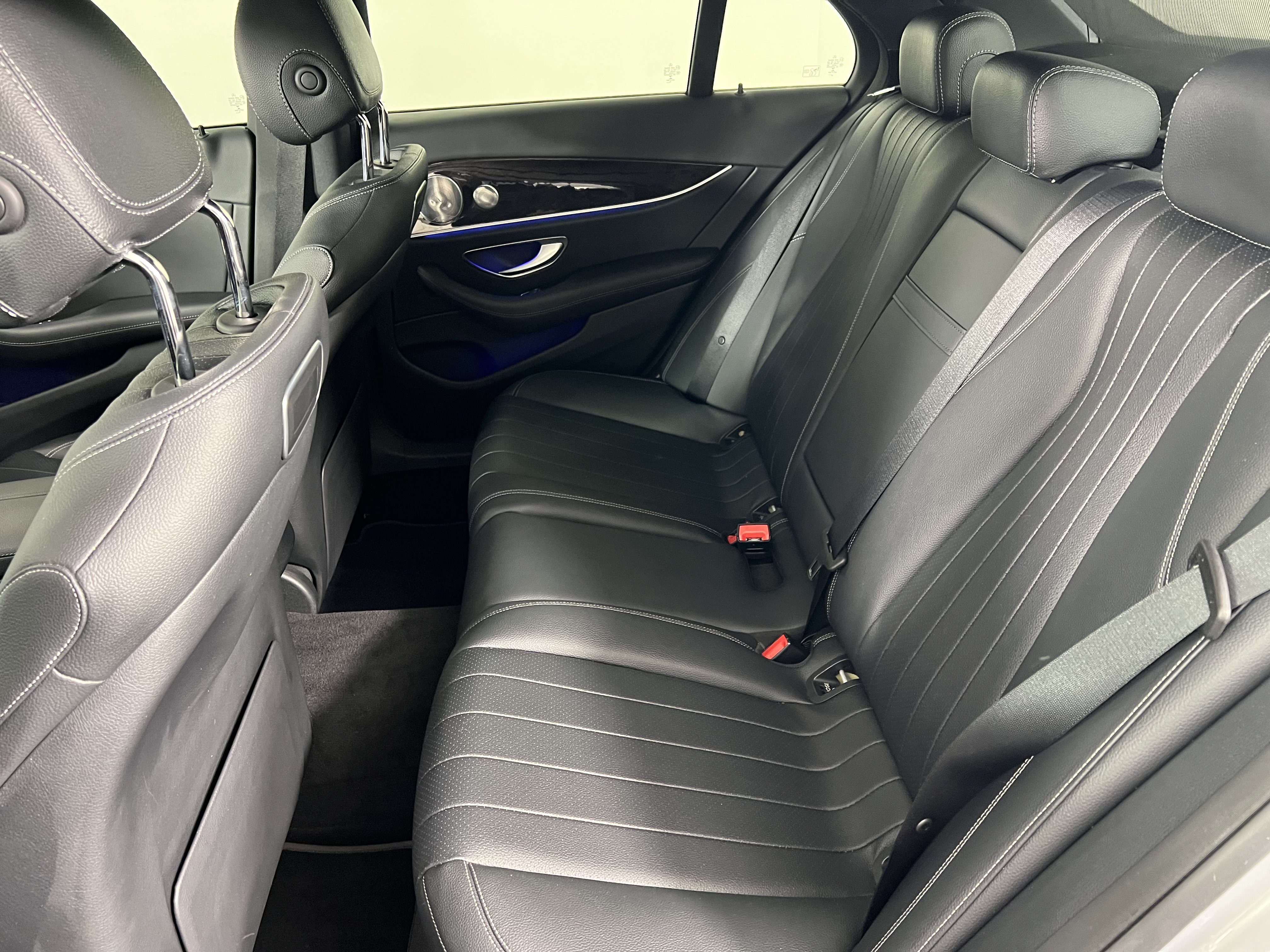Certified 2019 Mercedes-Benz E 300 4MATIC image 20