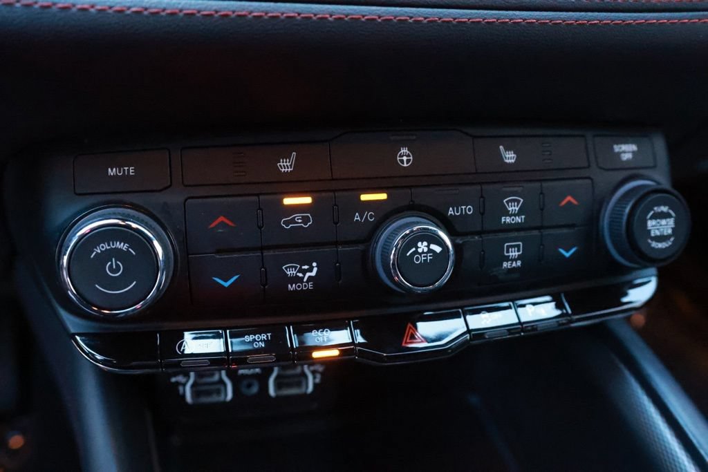 Used 2023 Dodge Durango GT RWD image 46