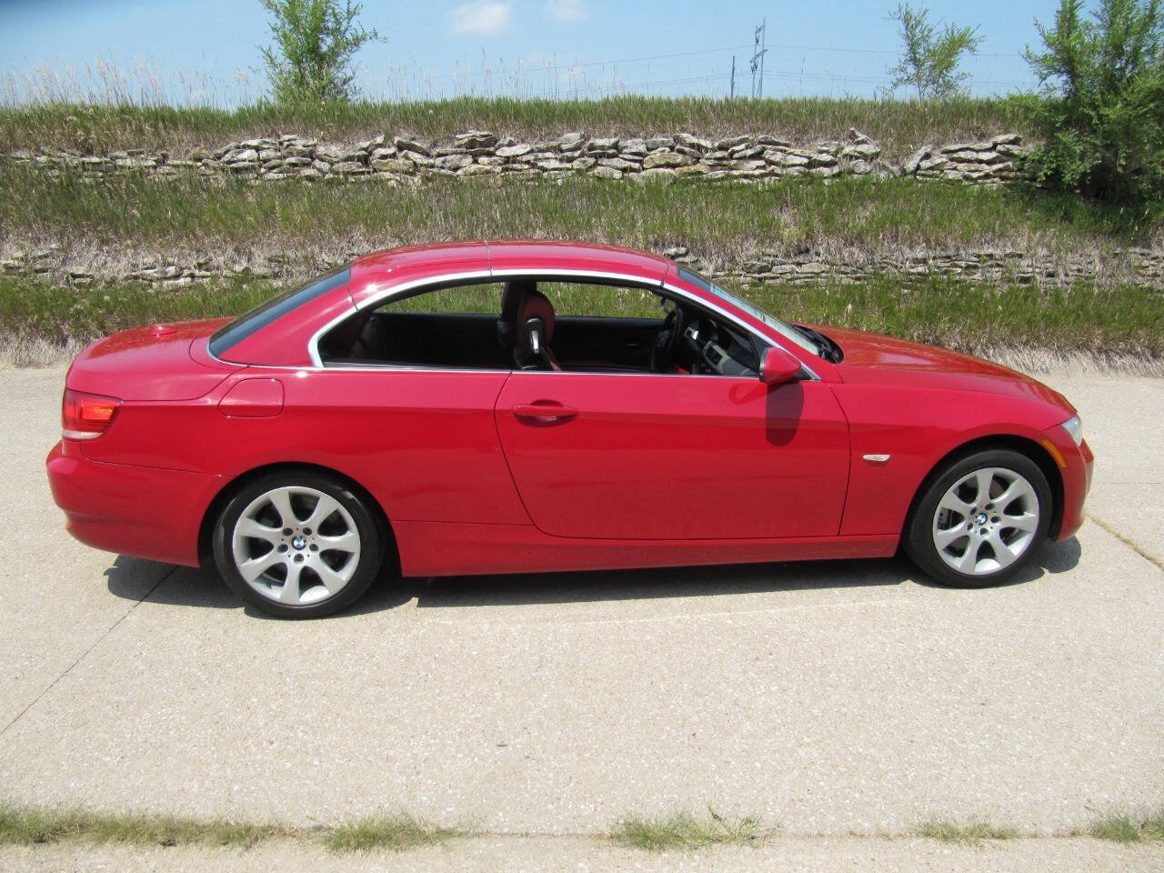 Used 2008 BMW 335i Convertible w/ Premium Pkg RWD image 19